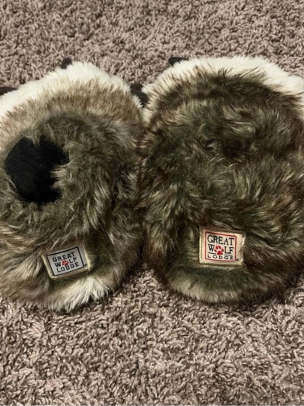 Great Wolf Lodge Faux Wolf Paw Slippers - Brown & White